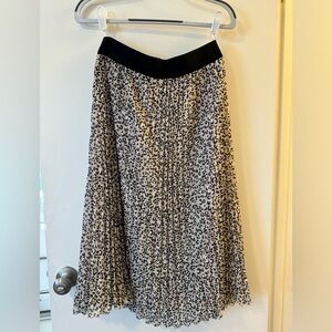 DKNY Cheetah Print Pleated Skirt